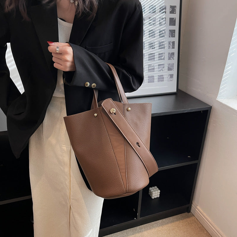Women's Retro Large Capacity Spring Popular Texture Crossbody Bags