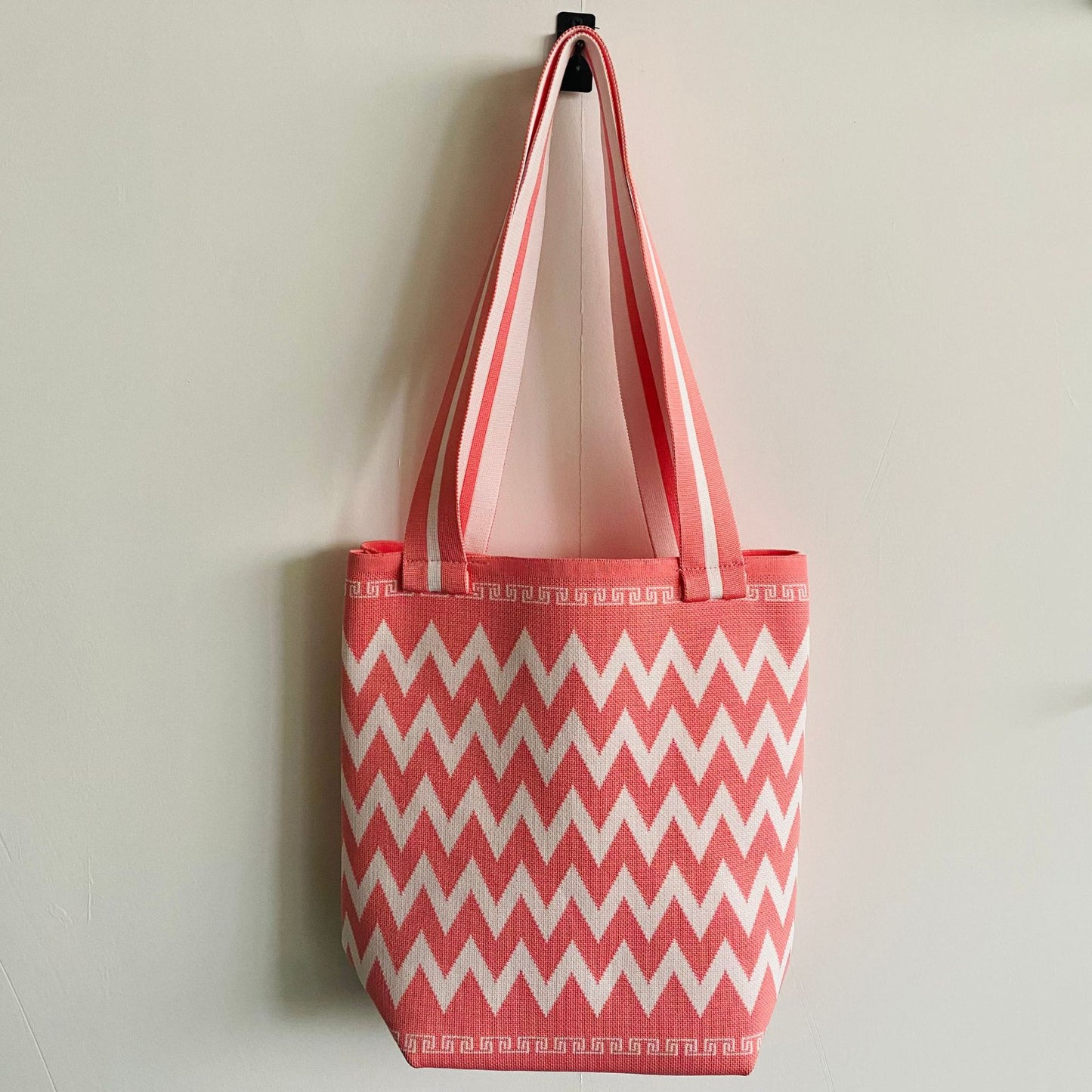 Women's Design Pop Geometric Pattern Knitted Korean Tote Bags