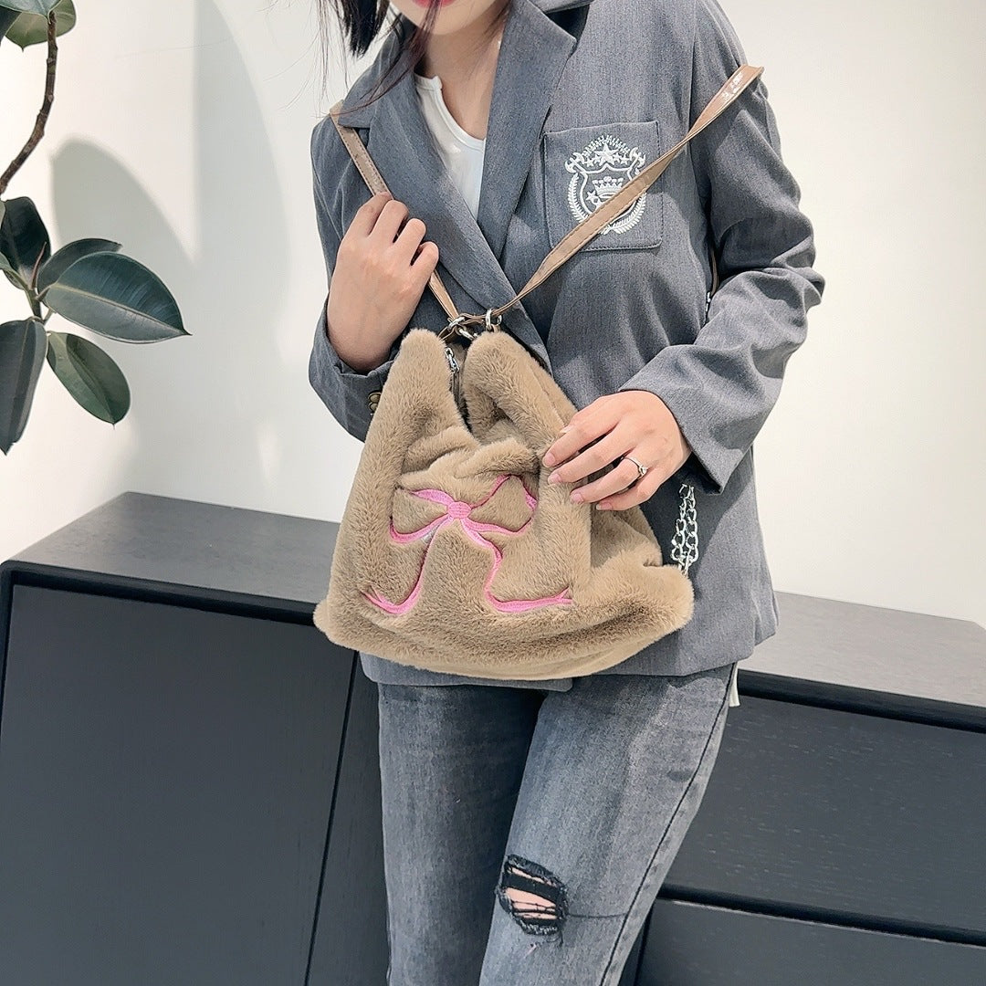 Women's Furry Large Capacity Totes Fashion Underarm Arm Bags