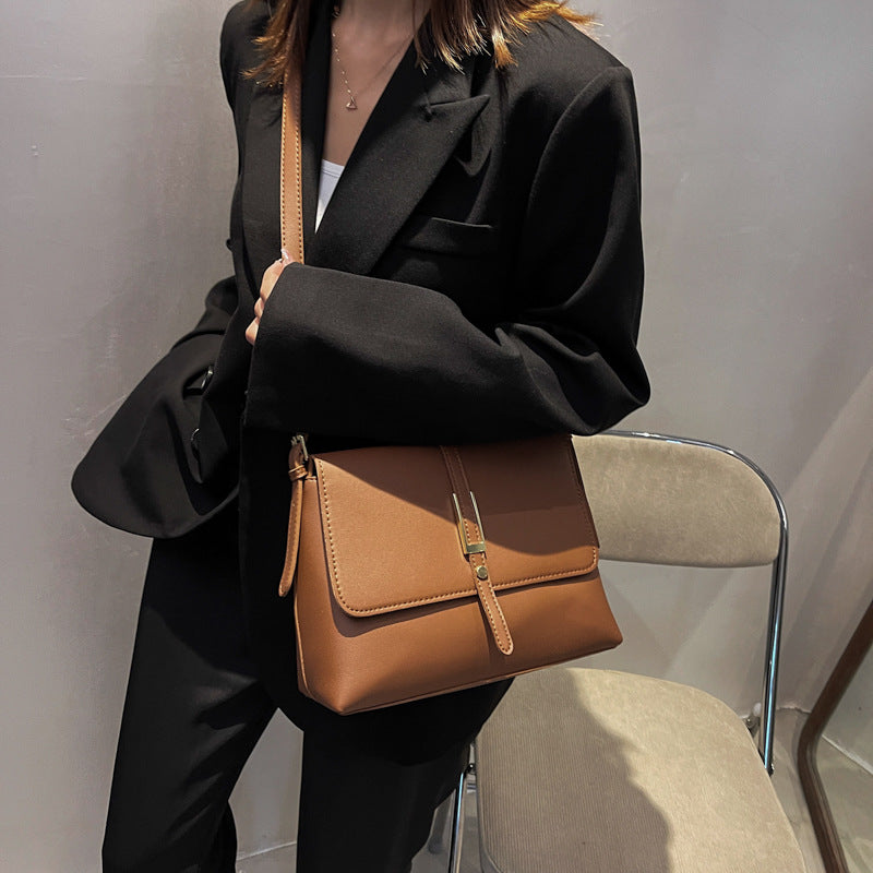 Women's Retro Large Capacity Fashionable Simple Textured Bags
