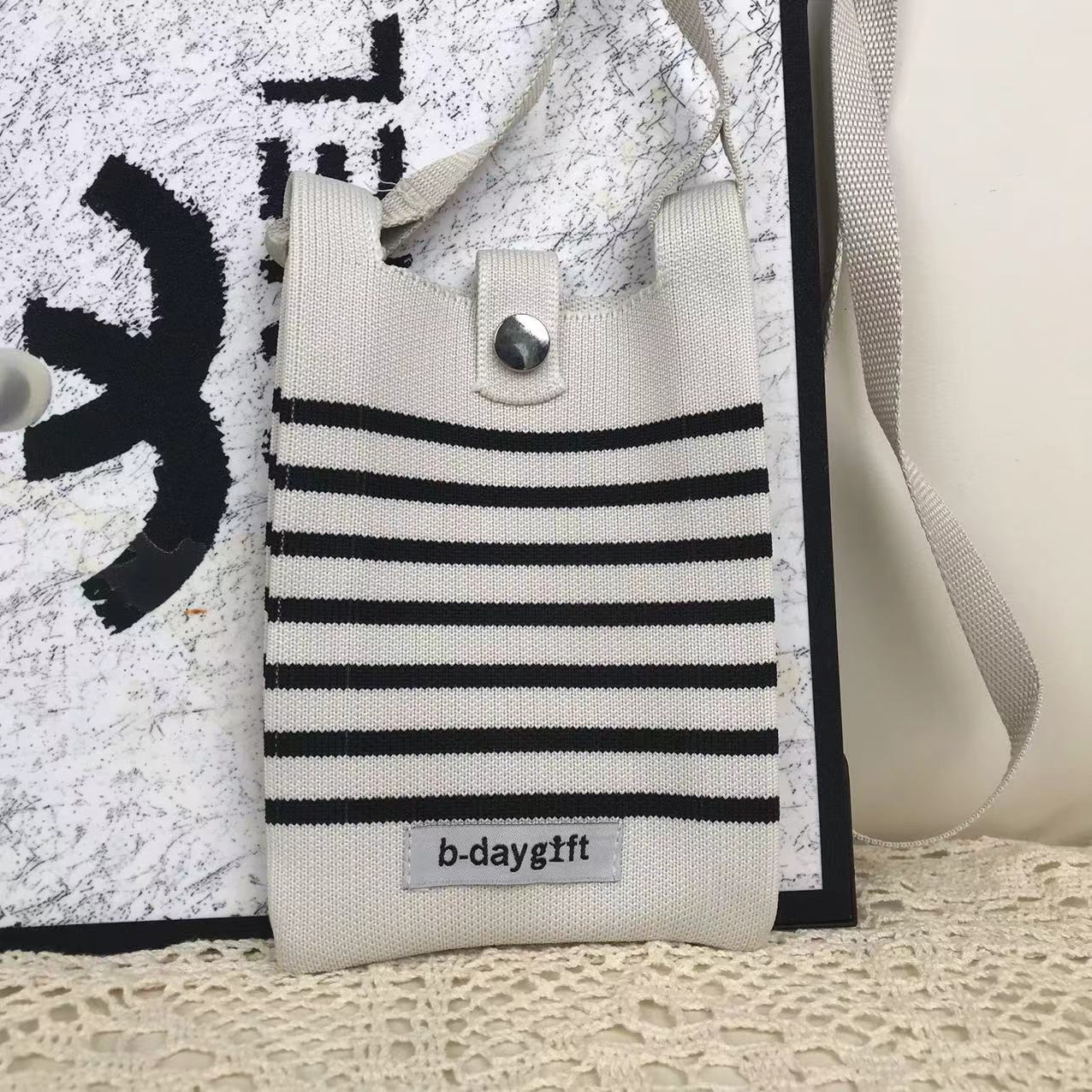 Women's Spring Simple Striped Knitted For Summer Coin Purses