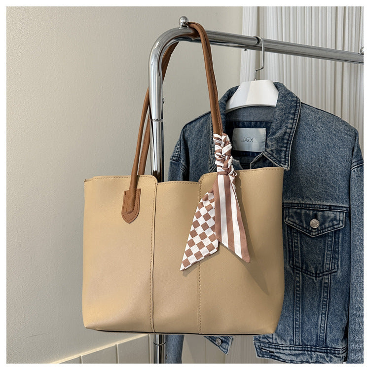 Women's Simple Commute Large Capacity Korean Style Fashion Tote Bags