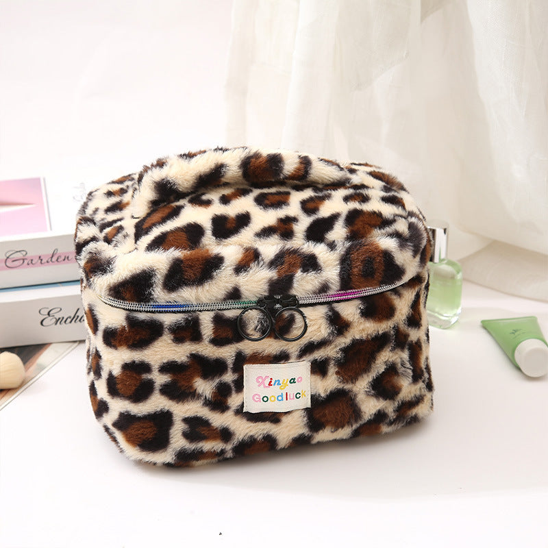 Plush Large Capacity Storage Leopard Print Hand-held Make-up Cosmetic Bags