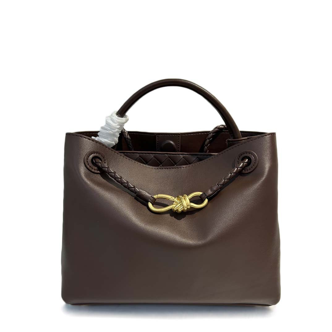 Classy Women's Large Capacity Metal Braid Crossbody Bags