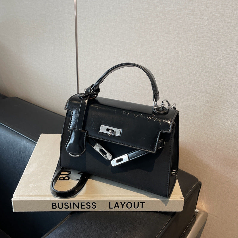 Women's High-grade Retro Exquisite Portable Kelly Crossbody Bags