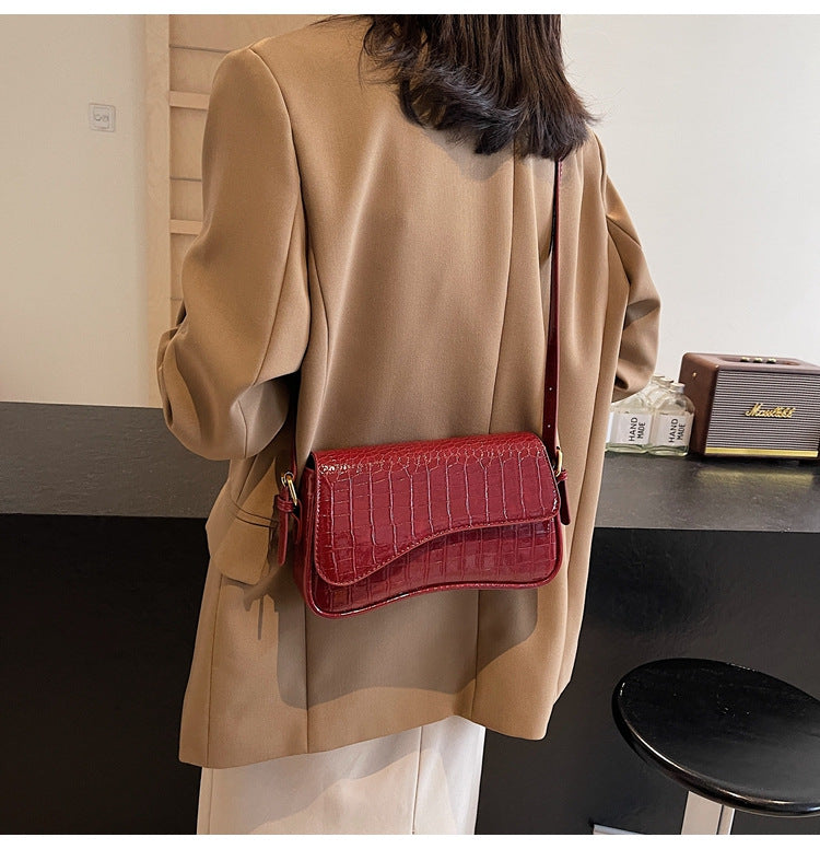Women's Flip Magnetic Snap Commuting Fashion Simple Underarm Shoulder Bags