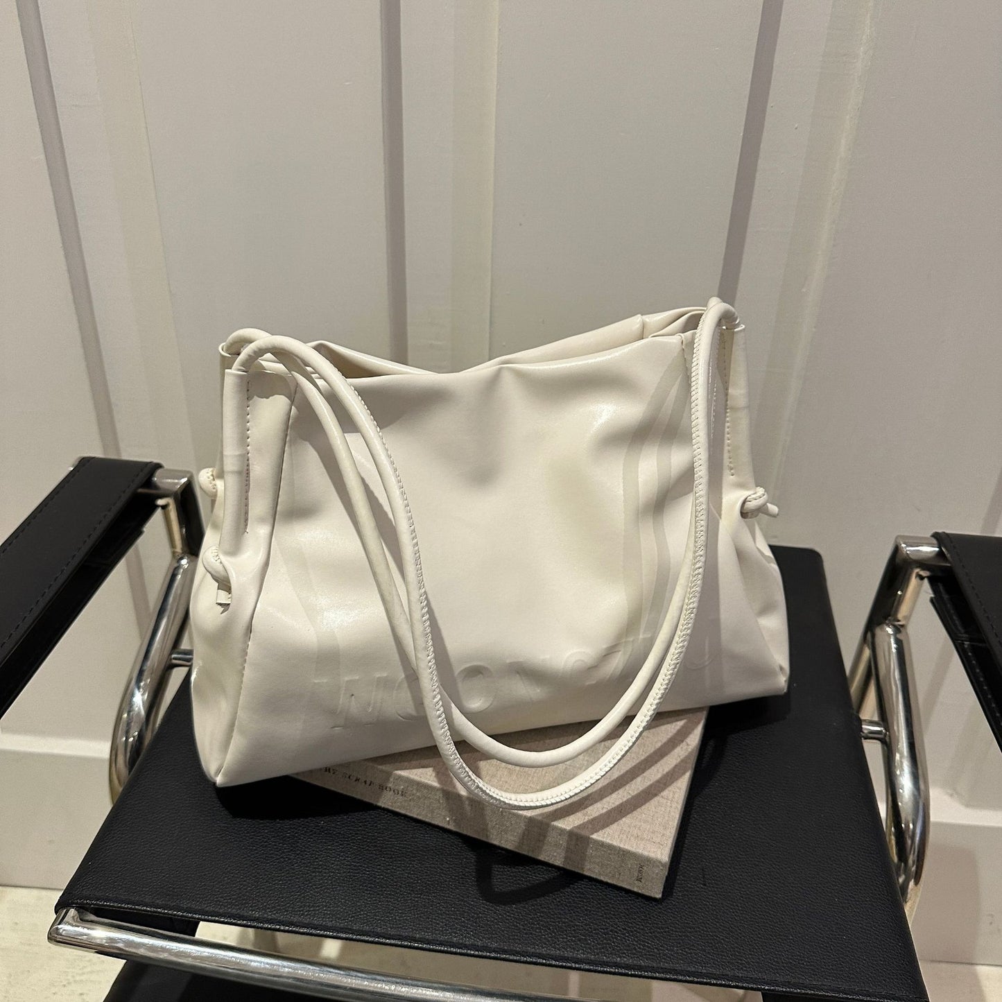 Women's Fashion Niche Design Simple Underarm Summer Bags