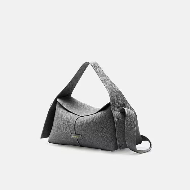 Women's Hanging Series Medium Eaves Designer Model Shoulder Bags