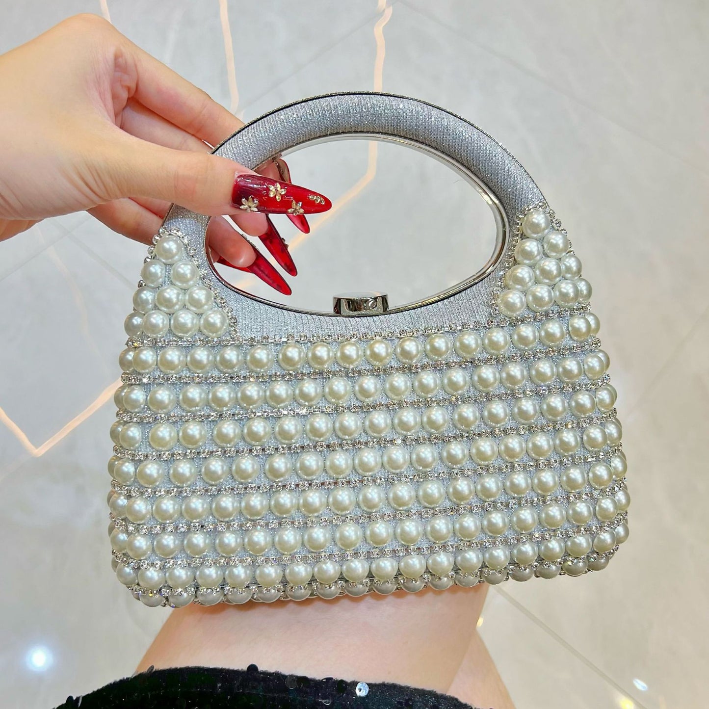 Women's Design French Delicate Pearl Clutch Versatile Handbags