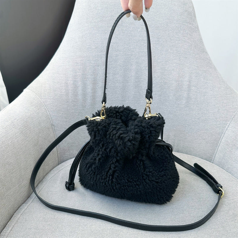 Particle Wool Plush Portable Drawstring Design Handbags