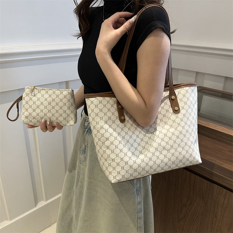 Women's Spring Big Female Commuter Large Capacity Shoulder Bags