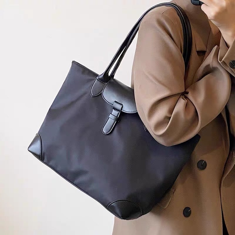 Women's Large Capacity Commuting Class Nylon Cloth Tote Bags