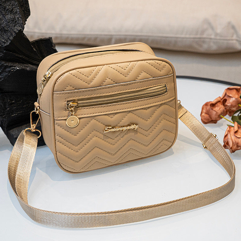 Women's Fashion Simple Wave Pattern Embroidery Crossbody Bags