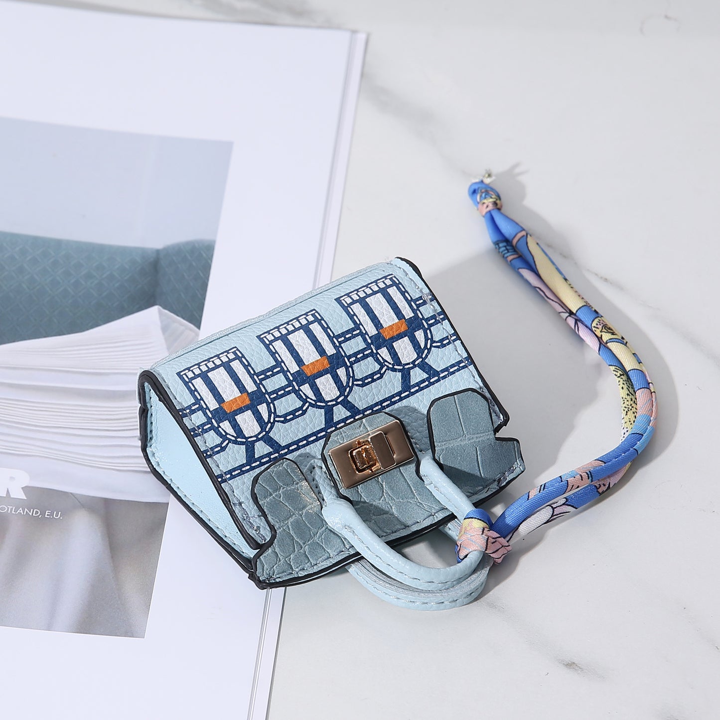Mini House Portable Carrying Strap Headset Coin Purses