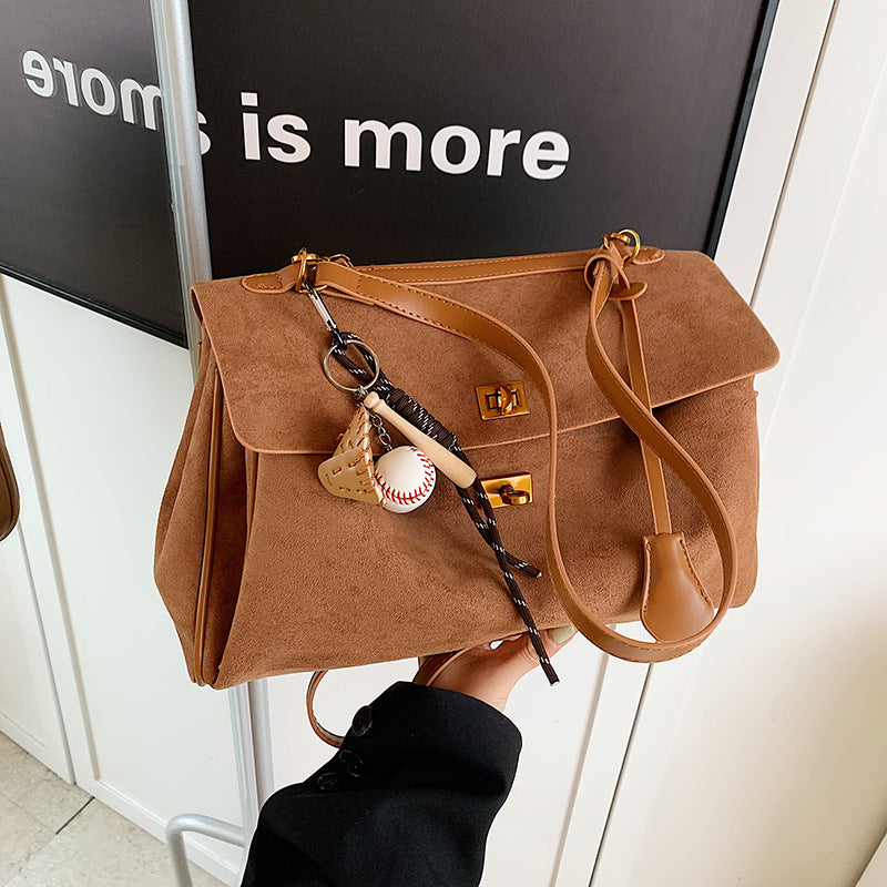Women's Large Capacity Fashion Retro Commuter High-grade Shoulder Bags