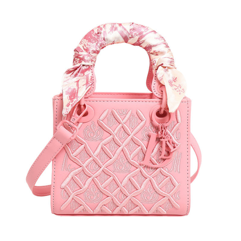 Women's Embroidered Rhombus Diana High-grade Versatile Fashion Handbags