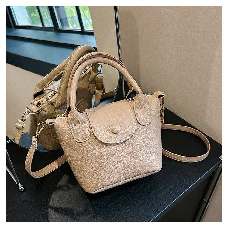 Women's Retro Large Capacity Fashion Simple Leisure Shoulder Bags