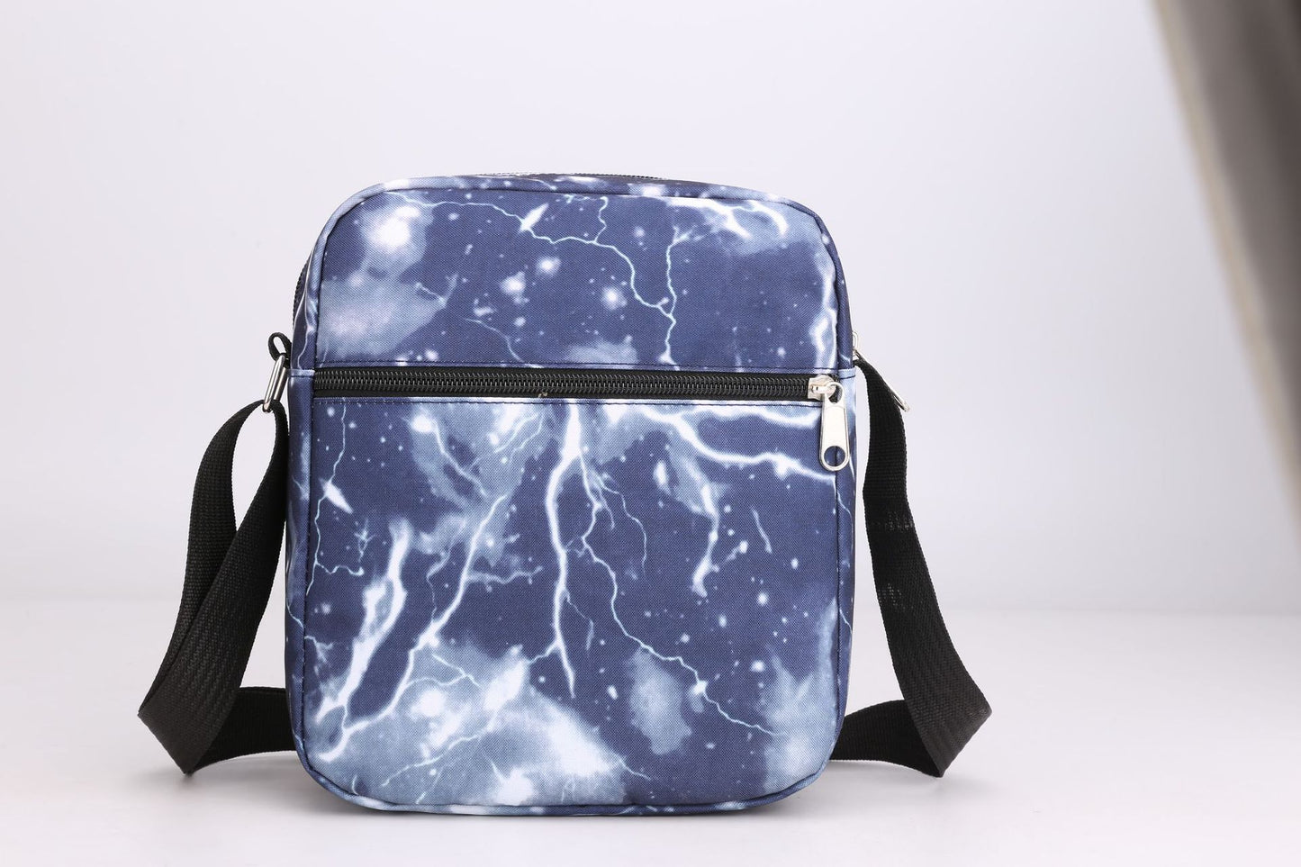 Women's & Men's & Simple Lightweight Large Capacity Men's Shoulder Bags