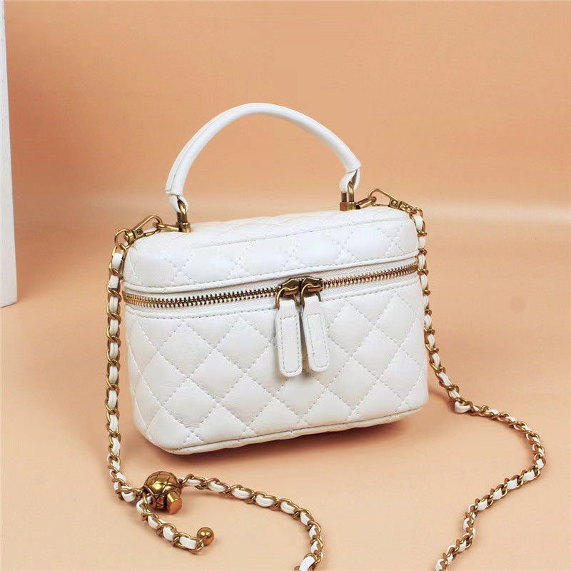 Classic Women's Chain Portable Niche Sheepskin Crossbody Bags