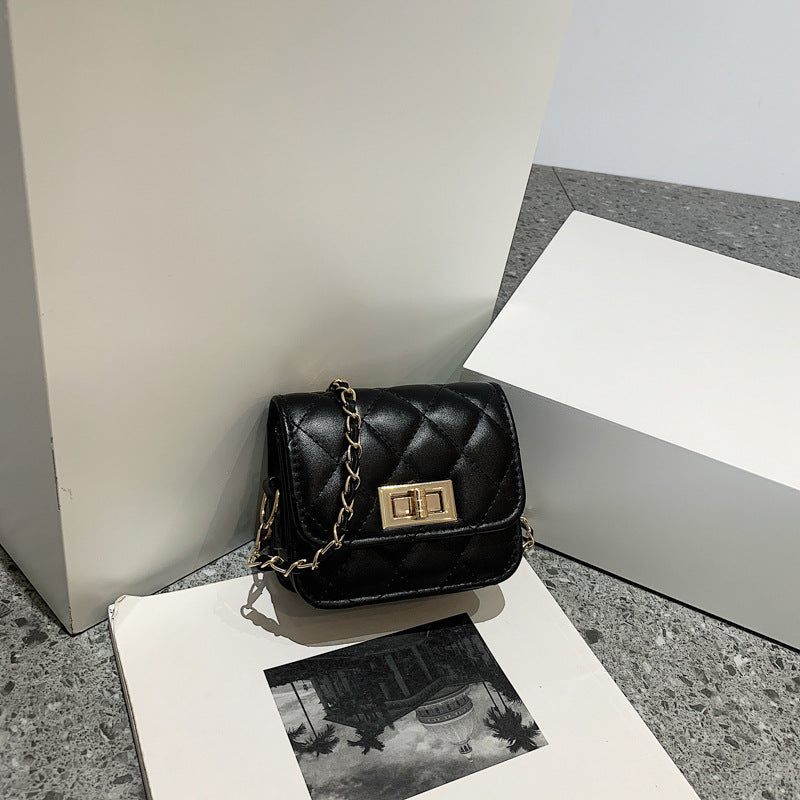 Women's Rhombus Solid Color Chain Trendy Fashion Shoulder Bags