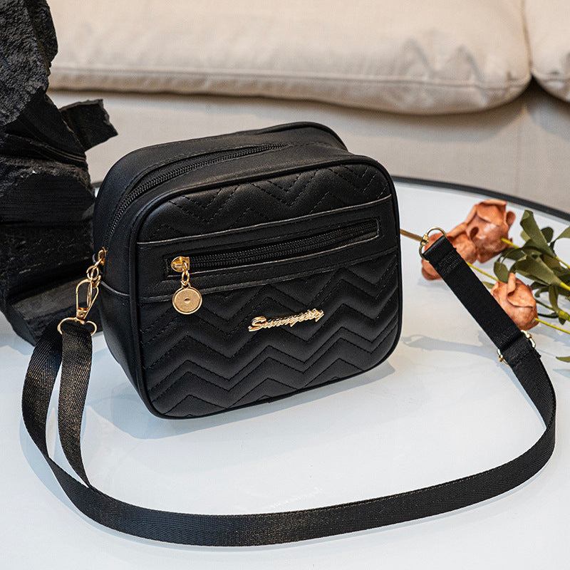 Women's Fashion Simple Wave Pattern Embroidery Crossbody Bags