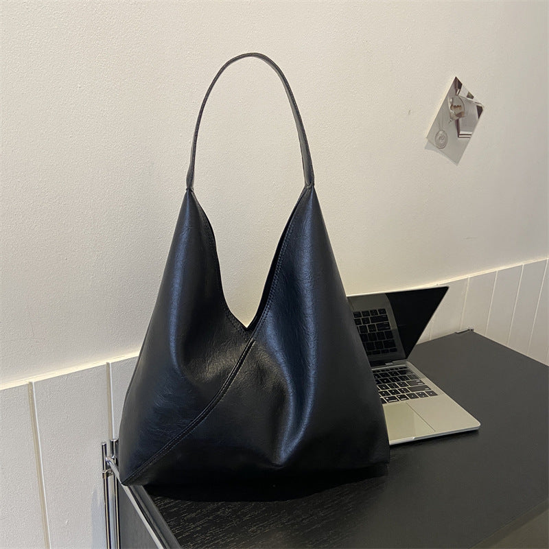 Women's Soft Leather Retro Fashion Large Capacity Armpit Bags