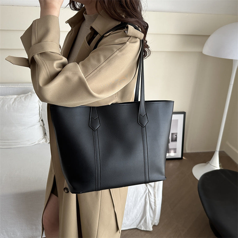Women's Personality Stitching Large Capacity Fashion Retro Shoulder Bags