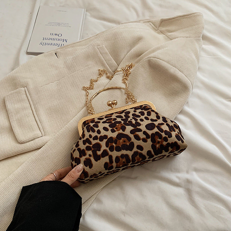 Women's Large Capacity Fashion Broadband Retro Advanced Bags