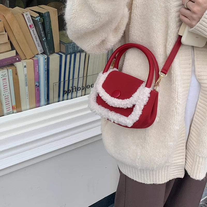 Women's Plush High-grade Niche Saddle Autumn Classic Shoulder Bags