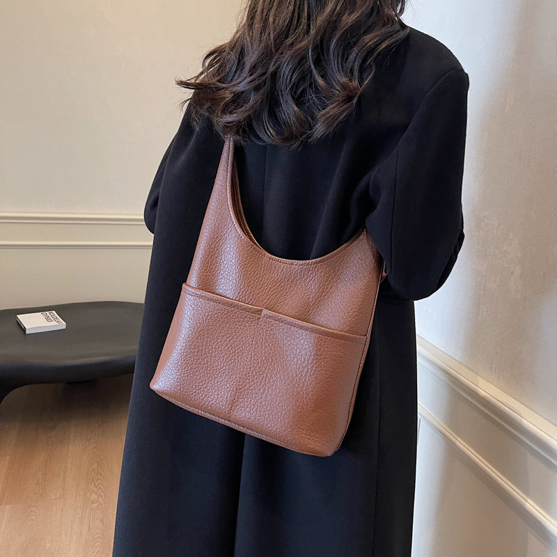 Women's Simple High-grade Large Capacity Totes Retro Trendy Bags