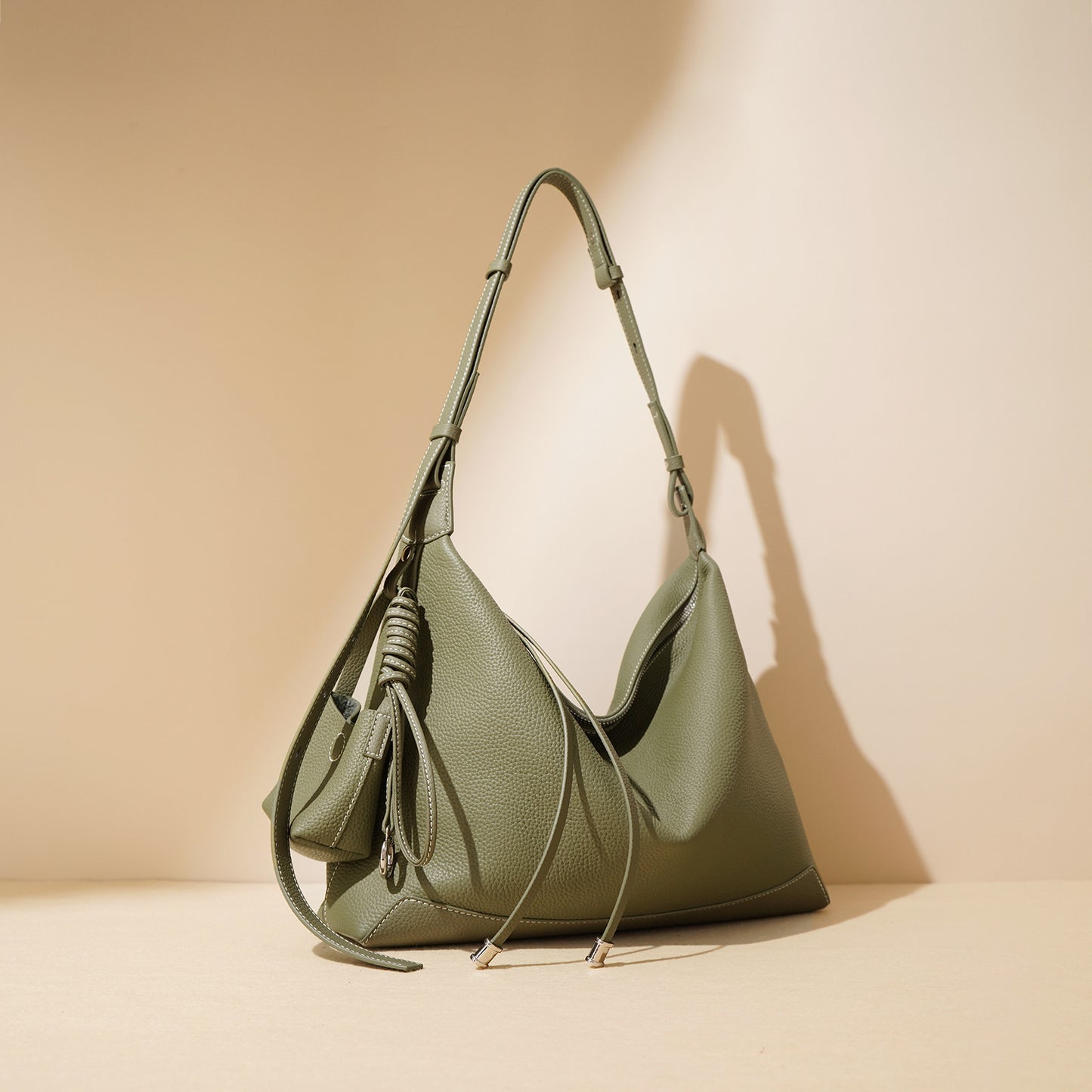 Simple Wind Large Capacity Commuter High Handbags