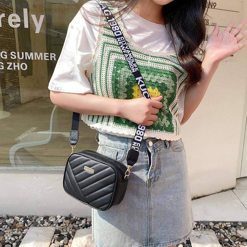 Women's Attractive Creative Durable Rolling Embroidered Crossbody Bags