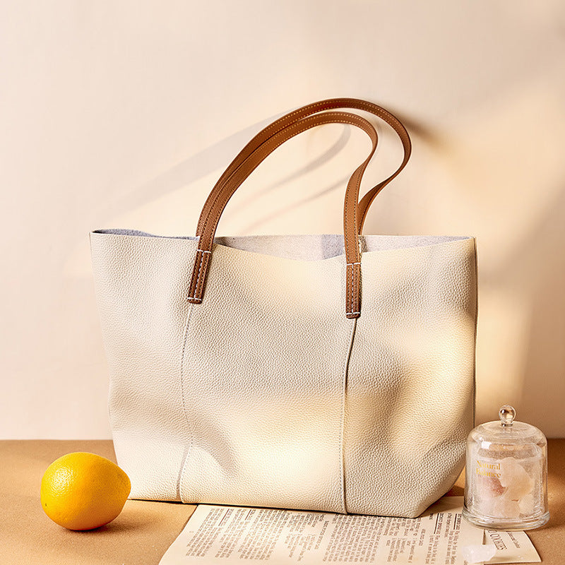 Women's Layer Cowhide Handmade Commuter Large Capacity Shoulder Bags