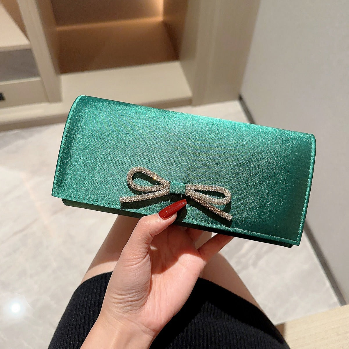 Rhinestone Bow Satin Clutch Wear Wedding Match Bags