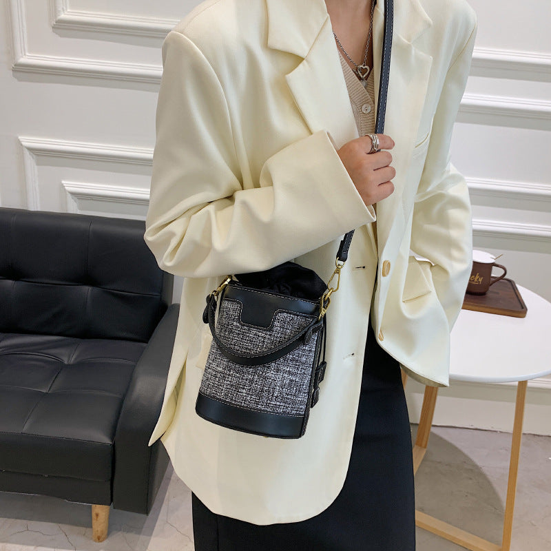 Women's Korean Drawstring Portable Fashion Popular One Crossbody Bags