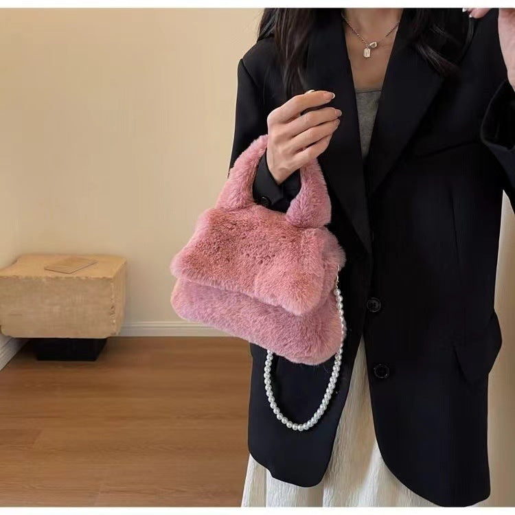 Women's Good-looking Plush Simple Atmospheric Pearl Chain Crossbody Bags