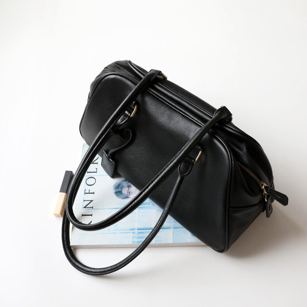 Retro First Layer Cowhide Large Capacity Shoulder Bags