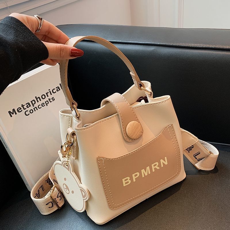 Women's Popular Autumn Tide Fashion Wide Strap Shoulder Bags