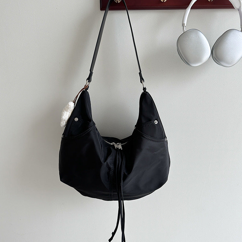 Women's Korean Nylon Dumpling Spring Idle Style Commuter Large Shoulder Bags