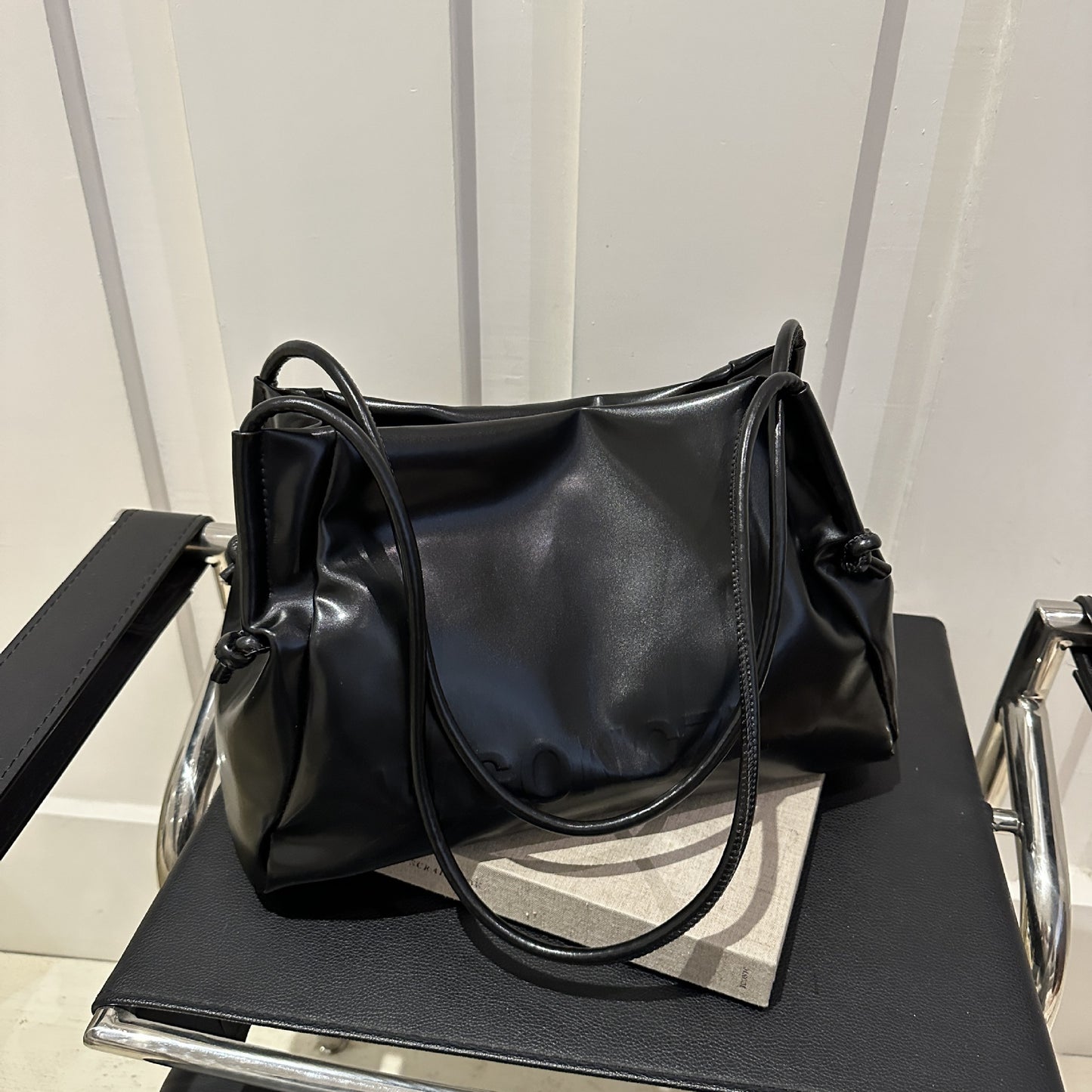 Women's Fashion Niche Design Simple Underarm Summer Bags