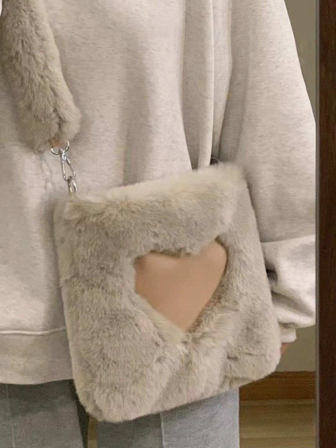 Women's Fashion Heart Large Capacity Plush Crossbody Bags