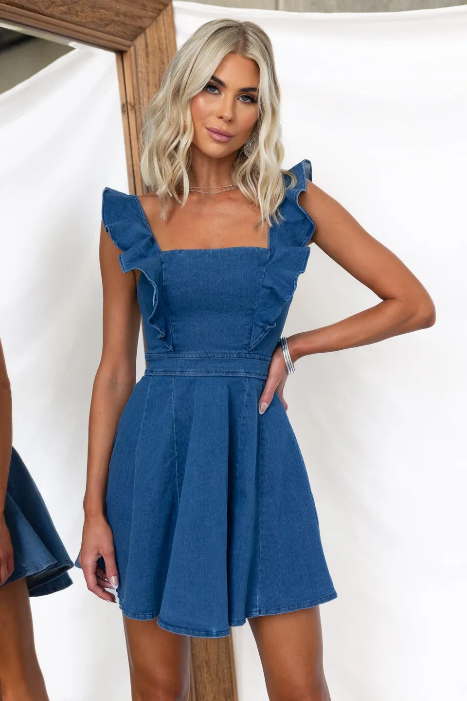 Women's Summer Fashion Casual Flying Sleeves Backless Dresses