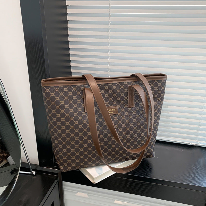 Women's Fashion Portable Family Commuter Large Capacity Shoulder Bags