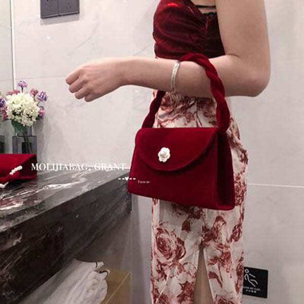 Women's Western Style Engagement Female Bride Veet Shoulder Bags