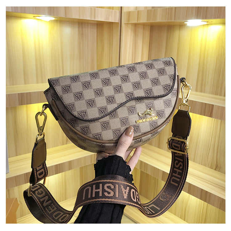 Popular Western Style Semicircle Saddle Fashion Crossbody Bags