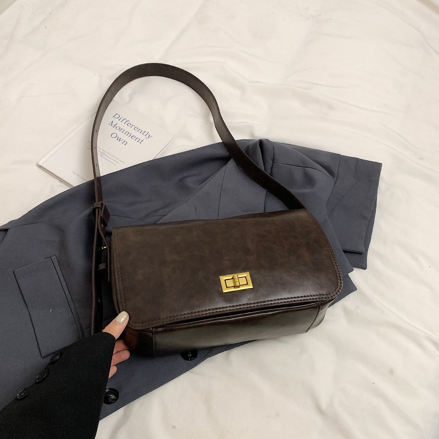 Women's Versatile High-grade Large Capacity Fashion Underarm Arm Bags