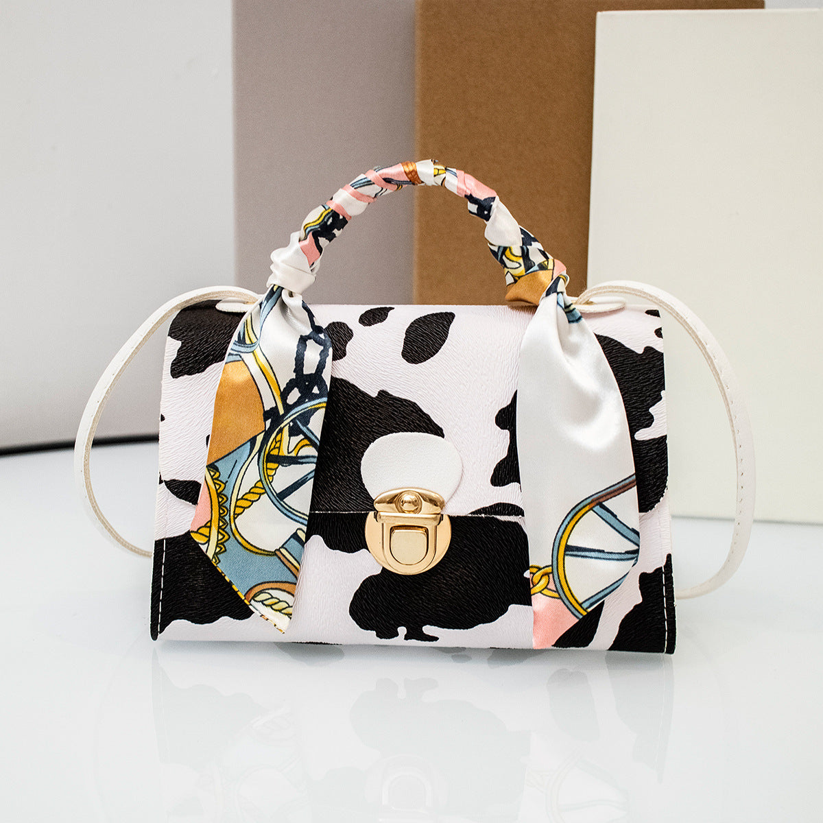 Women's Creative Retro Printed Silk Scarf Bags