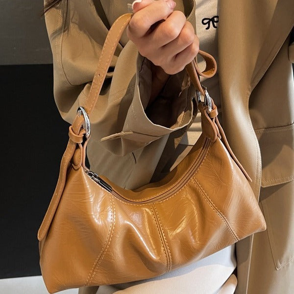 Women's Niche Large Capacity Dumpling Korean Retro Bags