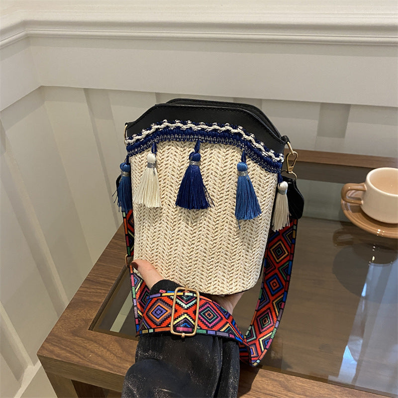 High-grade Female Ethnic Style Niche Woven Crossbody Bags