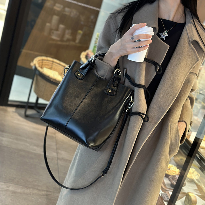 Women's Retro Stylish Good Texture Soft Leather Shoulder Bags